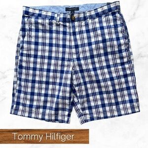 Tommy Hilfiger size 36 shorts